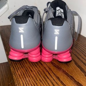 Women nike shox